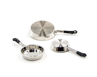 Miniature fry pan set Dollhouse accessories