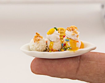 Miniature ice cream Dollhouse food