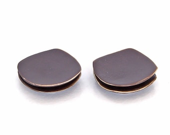 2 Miniature plates Tiny pottery Ceramic dinnerware