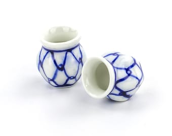 2 Miniature vases Props replica