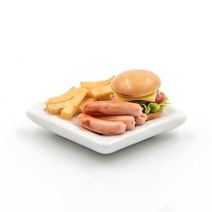 Miniature hamburger Dollhouse food