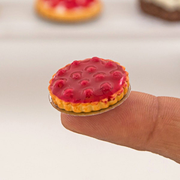 Miniature pie Dollhouse food Tabletop miniatures Miniature sweets