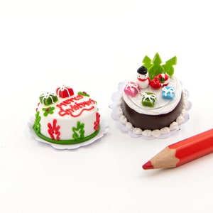 2 Dollhouse Miniature Christmas cake Props replica