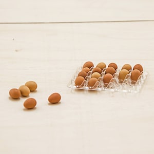 Miniature eggs Dollhouse miniatures food Tabletop miniatures Dollhouse food