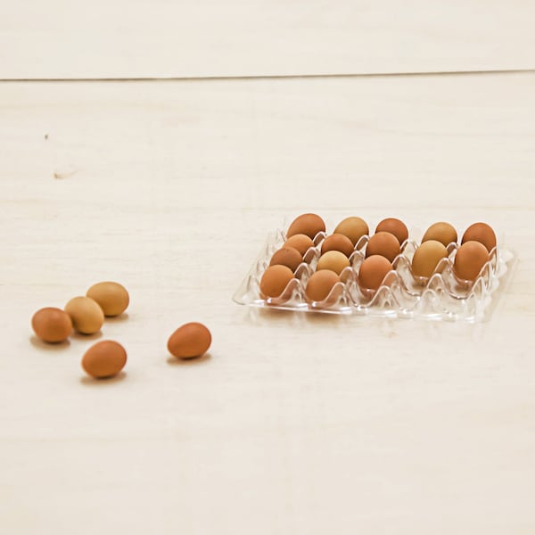 Miniature Chicken Eggs on Tray, Dollhouse Food (20 pc)