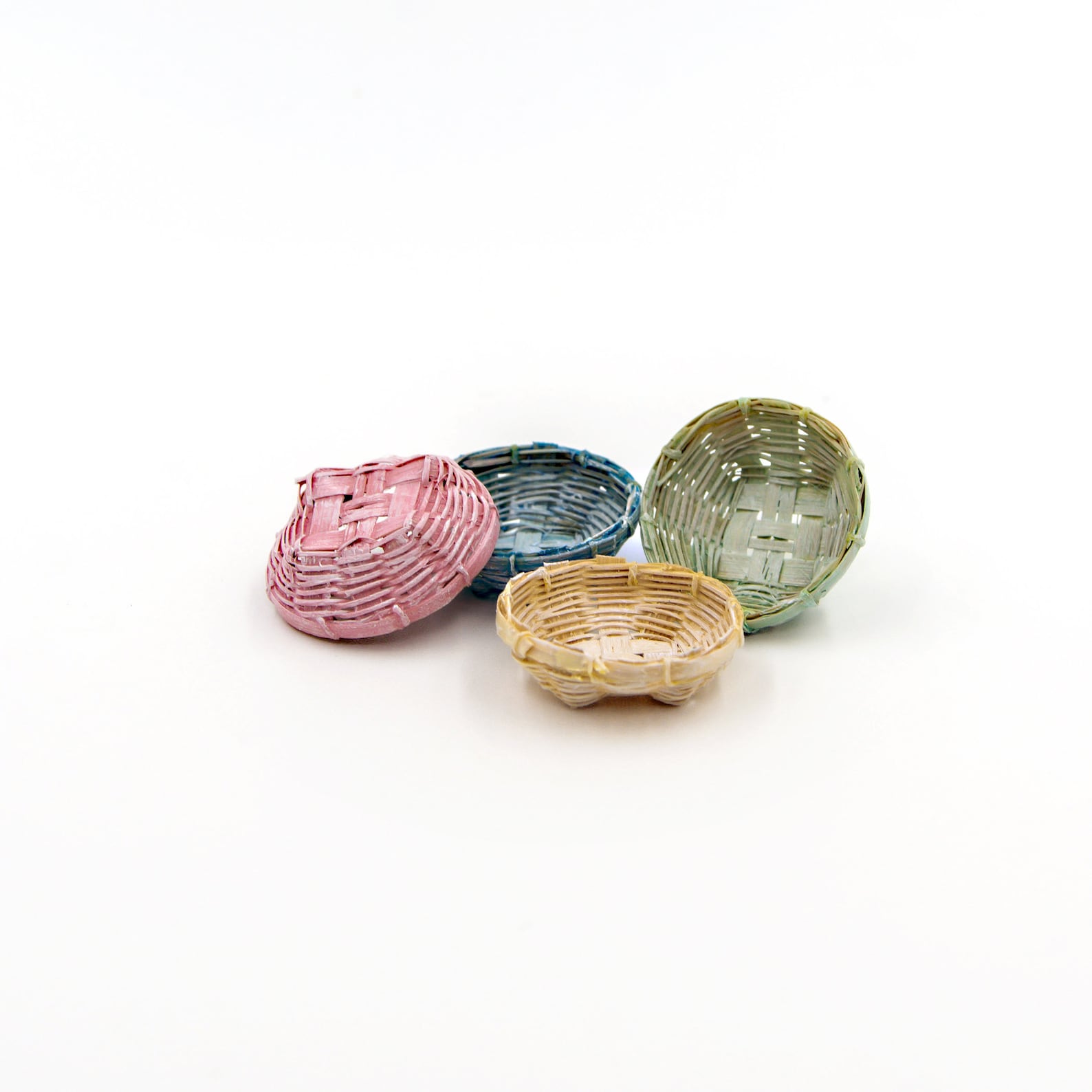 4 Miniature Baskets Small Wicker Basket Dollhouse Kitchen Etsy UK