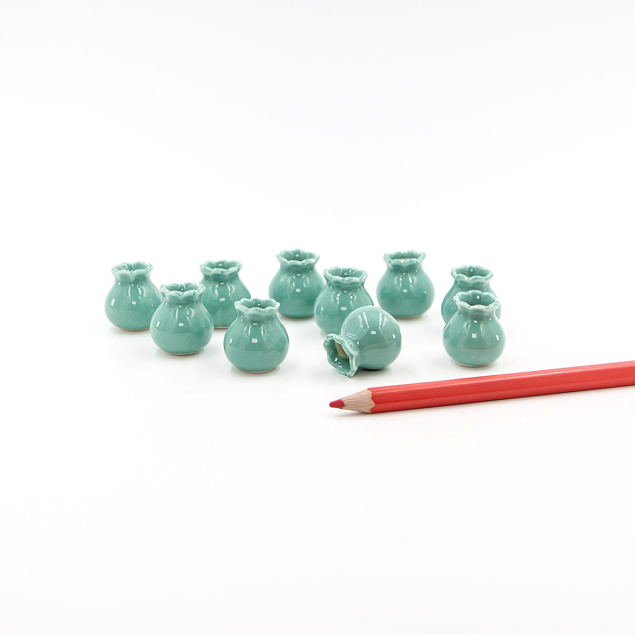 10 Miniature Vases Tabletop Miniatures Etsy