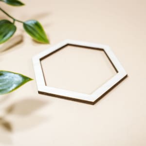 Träkontur med hexagon, hexagon ihålig form, makramémobil med hexagon