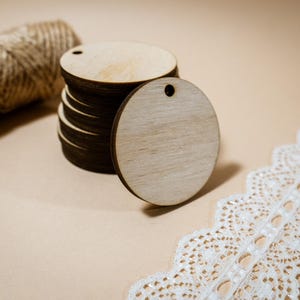 Circle 2&quot; (5.1 cm) wooden unfinished shape blanks 2 inches wood discs with hole, Blank Wood Tags Labels