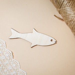 Wooden fish shape for Crafts Wood fish decoration Wooden shapes Natural wood Fish Wooden blanks Water animal Seafood wood shape