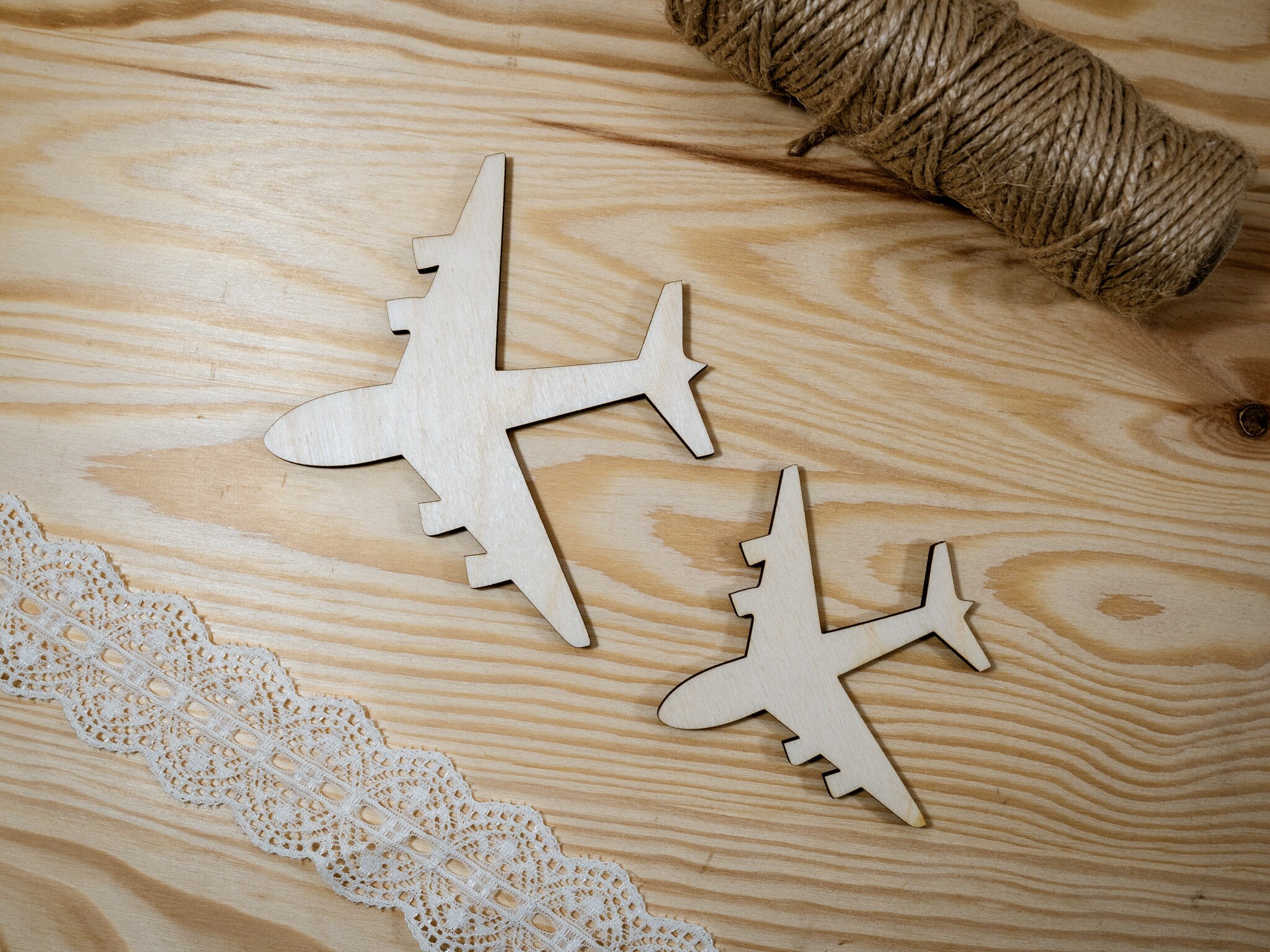 Multiple Sizes Airplane Shape for Crafts and Decorations, Wooden