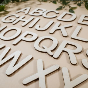 2 x juegos completos de letras de madera del alfabeto A-Z 26 letras de madera Arial Fuente redondeada cortada con láser para signos y artesanía Caracteres Varias alturas