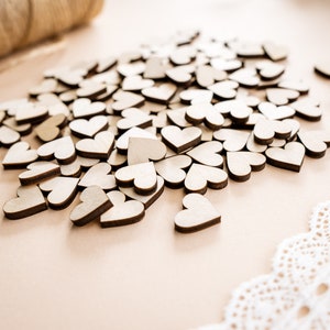 200 decorazioni per la tavola di nozze, piccole forme di coriandoli a forma di mini cuore, piccoli decori d'amore a forma di cuore in legno, cuori per l'artigianato, Scrapbooking, abbellimenti