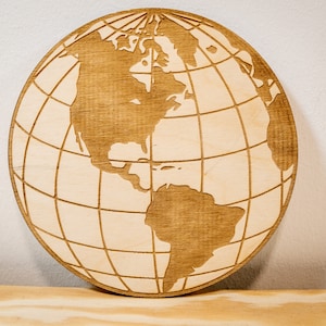 Decoração de parede globo planeta terra em madeira