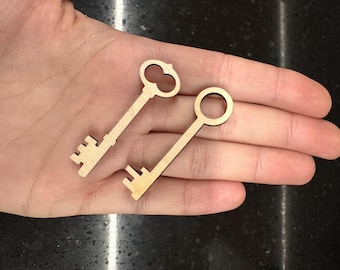 100x small wooden old key shape