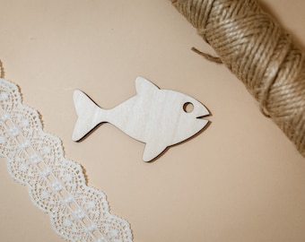 工芸品用の木製の魚の形 木製の魚の装飾 木製の形 天然木 魚 木製の