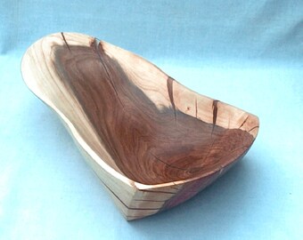 Plum wood bowl, hand carved, handmade bowls, oiled, decoration, kitchen, dining room, minimal, rustic, wooden decoration