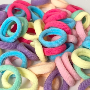 Haargummis 10er Pack Multi Color Haarringe für Kinder und Puppen kleine Haarbänder Kleinkind Haarschmuck