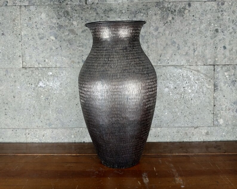 Hammered Copper Flower Vase Copper Table Vasemetal Flower Etsy