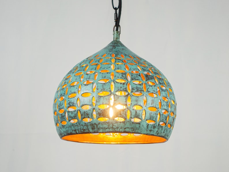 Luz colgante de cobre de cúpula oxidada Iluminación de isla de cocina de cobre tallada a mano Lámpara industrial de cobre Luminaria de cobre Art Déco imagen 5