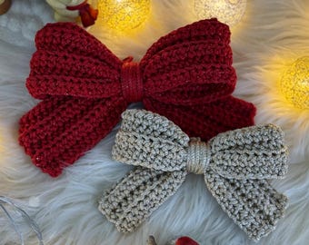 Patroon gehaakte kerststrik | Zelfstudie miniornament rood glitter | Doe-het-zelfdecoratie voor de feestdagen | Eenvoudig gehaakt cadeau-pdf-bestand