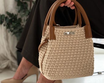 Patrón de bolso de ganchillo, bolso bandolera, tutorial DIY PDF, bolso de ganchillo moderno con detalles de cuero y base sólida / bolso de ganchillo Naomi pdf