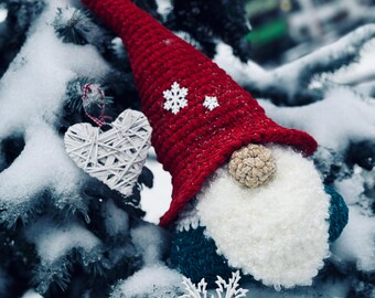 Crochet gnome pattern for Christmas Crochet holiday decor and handmade gifts Crochet bag pattern Christmas gnome ornament Crochet plushie