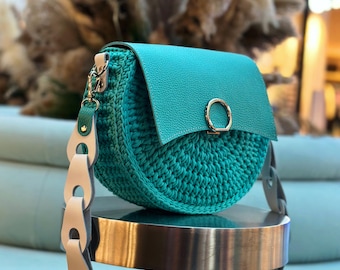 Crochet Bag Pattern | Half Moon Crochet Bag Tutorial | Textured Crochet Purse PDF | Leather Flap Handbag Pattern | Florida Bag