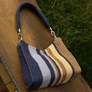 かぎ針編みバッグの型紙 | クロスボディバッグの型紙 | DIYかぎ針編みバッグ | かぎ針編み財布のPDF | ハンドバッグの型紙 | ポリエステルコードバッグ | 簡単なかぎ針編みのチュートリアル