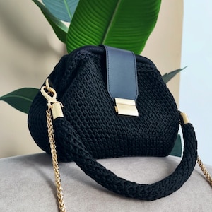 Crochet Handbag Pattern | Chicago Structured Purse | Elegant Sacvoyage Bag | Hidden Metal Frame | Leather Bottom | PDF + Video Tutorial