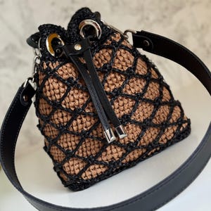 Padrão de Bolsa de Crochê Tipo Balde | Tutorial de Bolsa de Crochê para o Verão | Bolsa de Crochê Tipo Balde em Ráfia | Bolsa de Crochê Boho | Padrão Pina Colada imagem 1