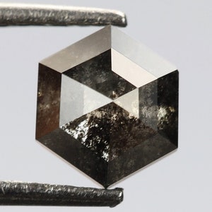 0,57 Ct, 5,2 x 4,5 x 2,8 mm, Sechseckschliff schwarze Farbe natürlicher lockerer schöner Diamant, zur Herstellung von Vintage-Ringen, antiker Diamant, R378