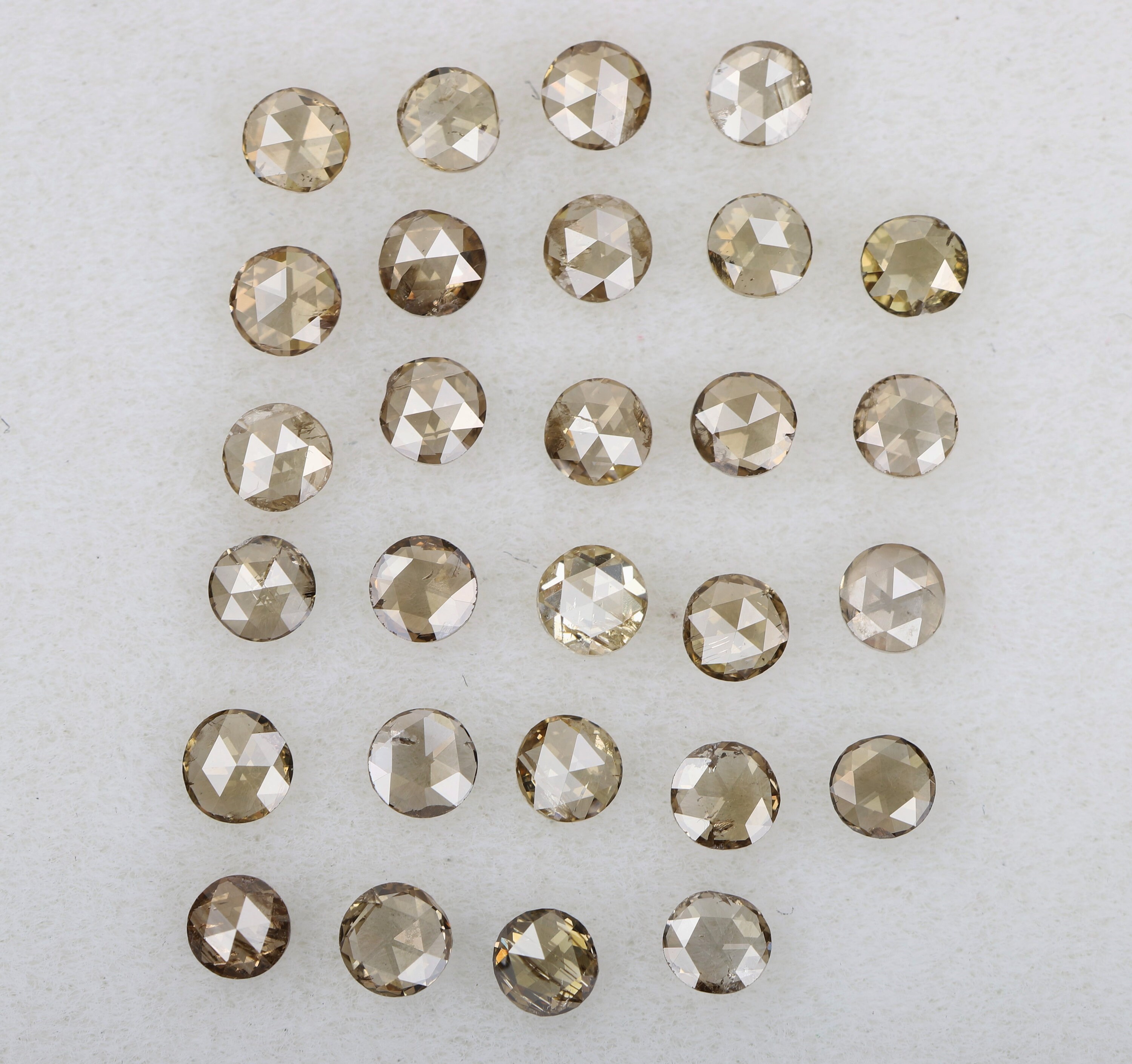 NUTS　Briesta Champagne Diamond NUTS BRIESTA ブリエスタChampagne Diamond 1 CT. T.W.