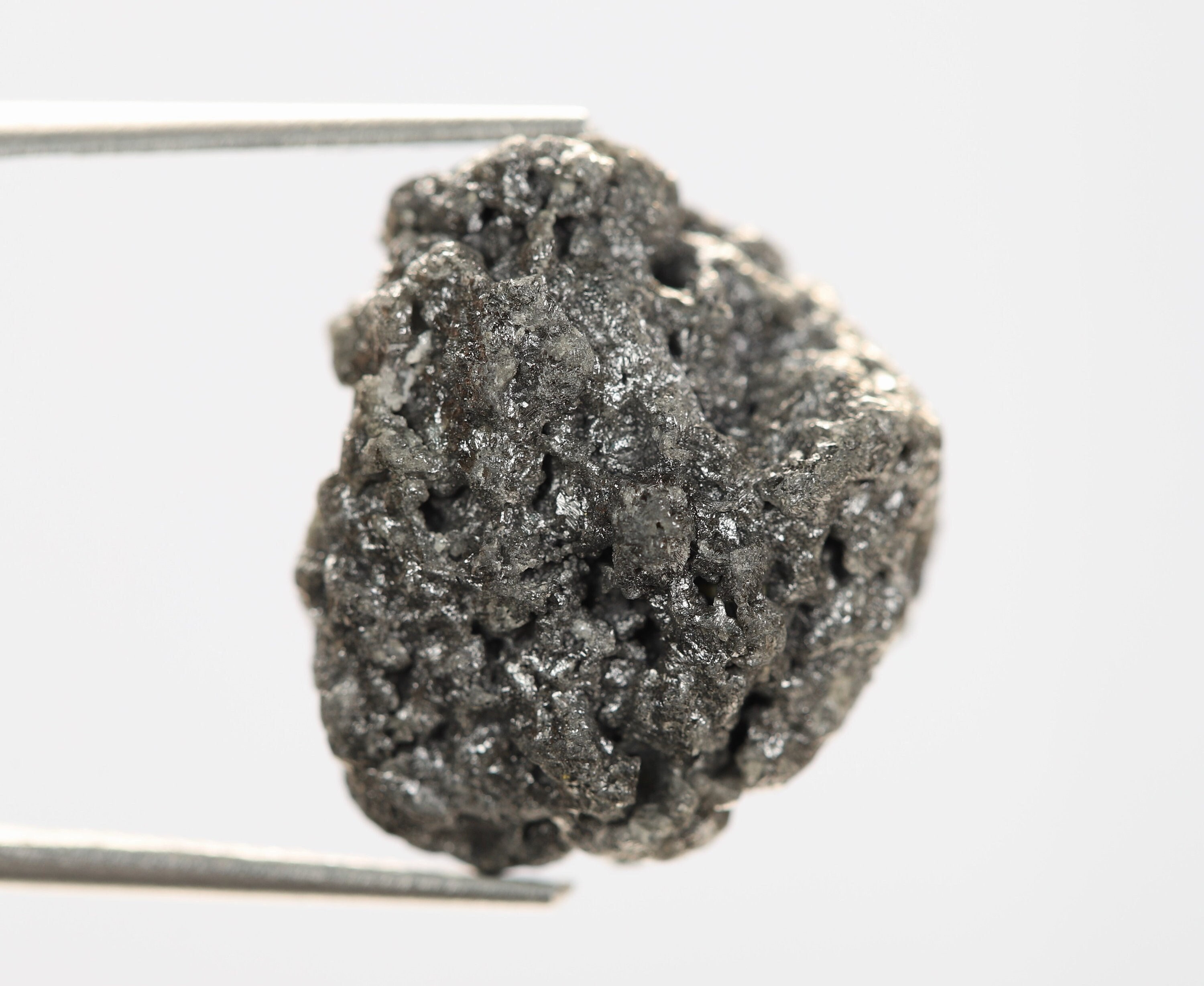 21.1 Ct, 18.4 X 16.1 X 11.0 MM, Grey Black Color Raw Uncut Diamond