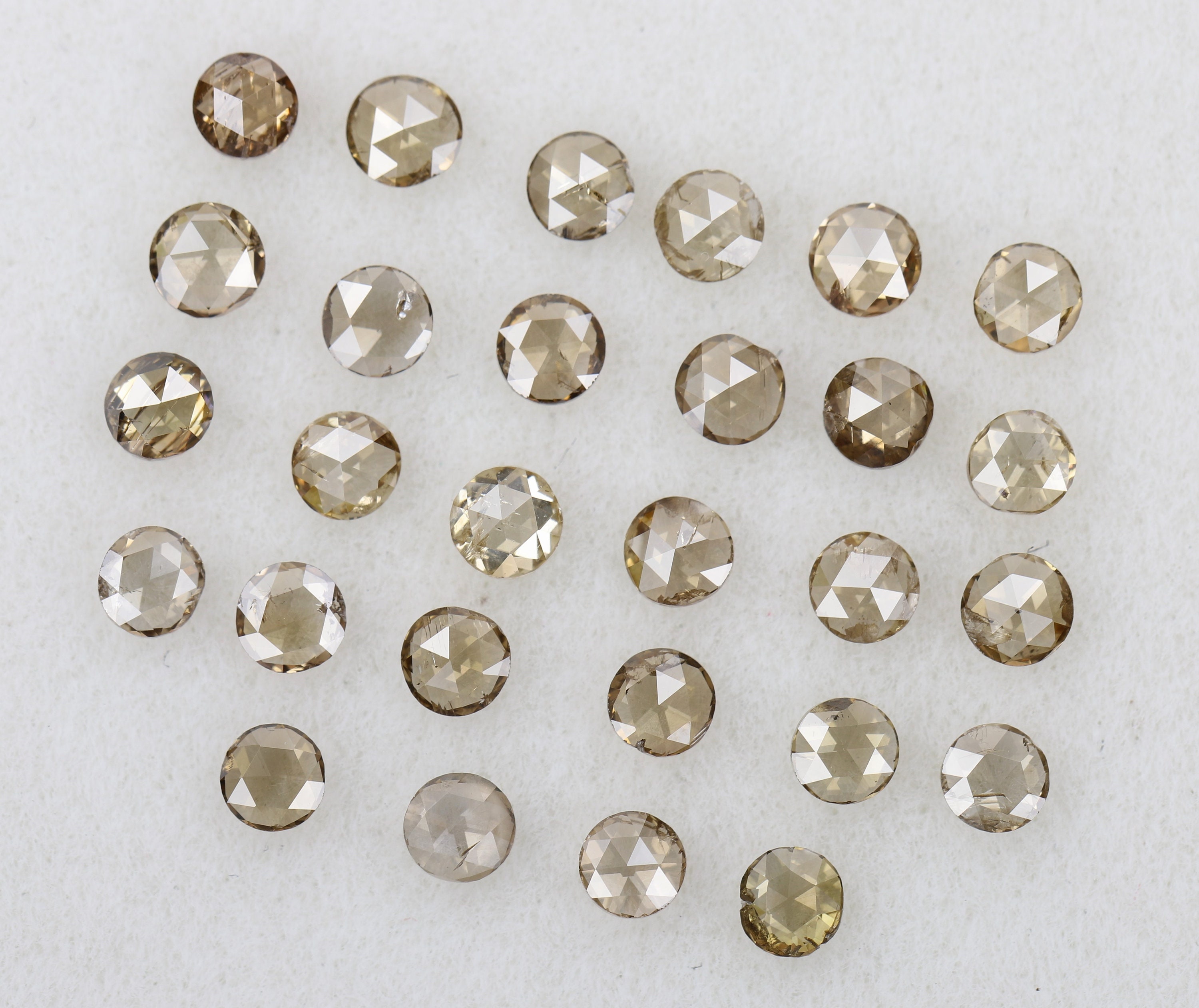 nuts　Briesta Champagne Diamond 82851.jpg