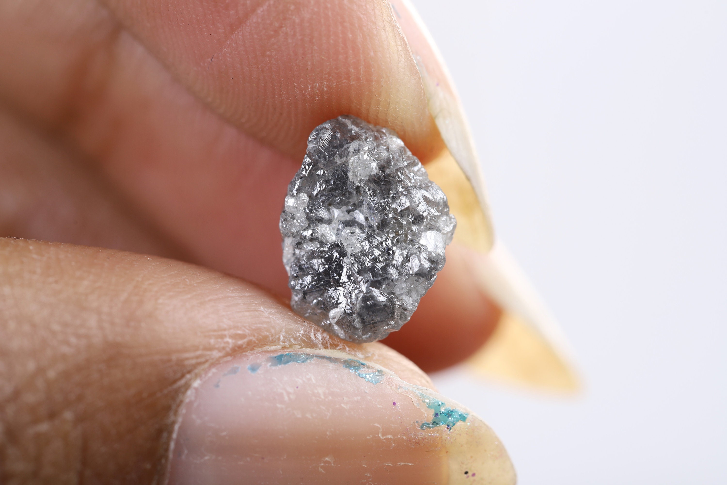 3.96 Ct, 12.1 X 9.3 X 4.5 MM, Grey Color Raw Uncut Diamond Natural