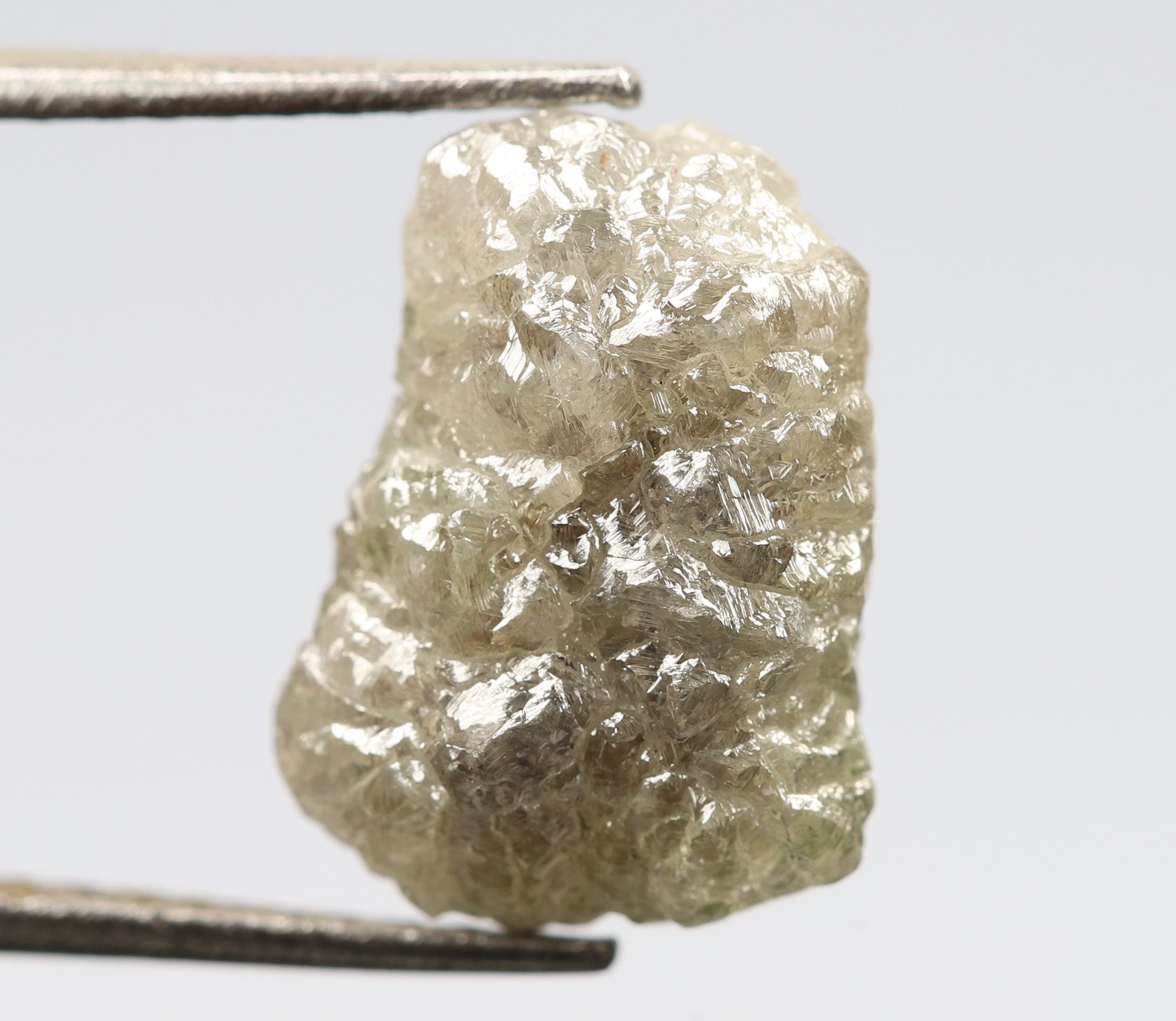 3.26 Ct, 10.7 X 8.0 X 4.6 MM, Gray Color Raw Uncut Diamond Natural