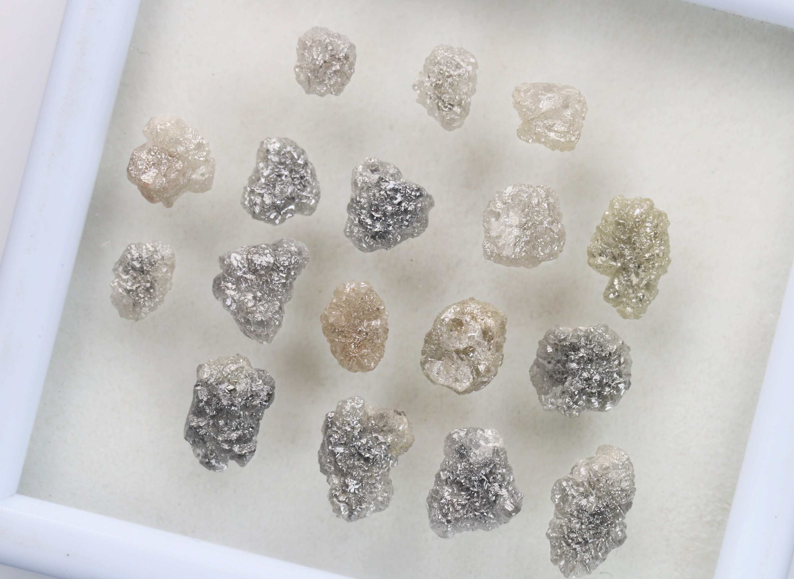 【レア！】diddlediddle グラフィック　コート 20.49 Ct, 10.5 X 6.5 X 4.1 MM, Grey Color Raw Uncut Diamond