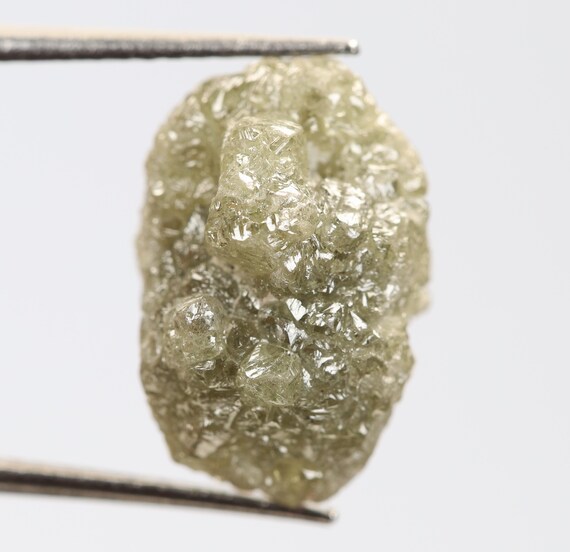 5.77 Ct, 13.5 X 9.1 X 6.9 MM, Light Green Color Raw Uncut Diamond