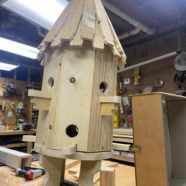 Birdhouse condo