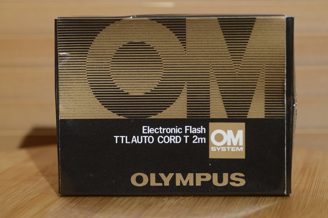 Olympus OM TTLAuto Cord T 2m câble flash / flash extension