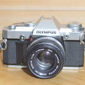 Vintage Olympus OM30 35 mm Kamera Starter Pack.
