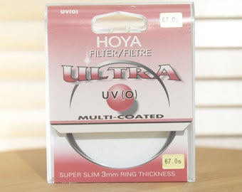 Hoya 67mm UV(0) filter in Original case. Perfect for reducing glare and protecting your lens.