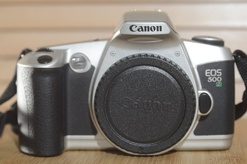 Fantastic Canon Eos 500N Camera and Strap. Fantastic camera for shops beginners .