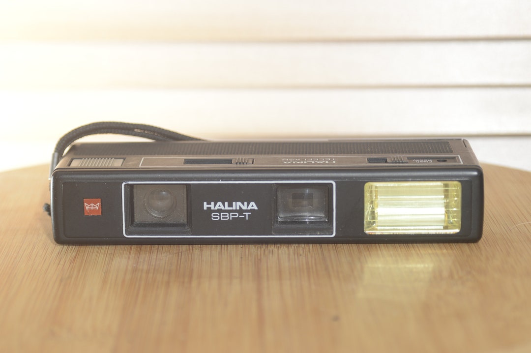 Halina SBP-T Teleflash 110mm Camera . Built in Flash for Low Light ...