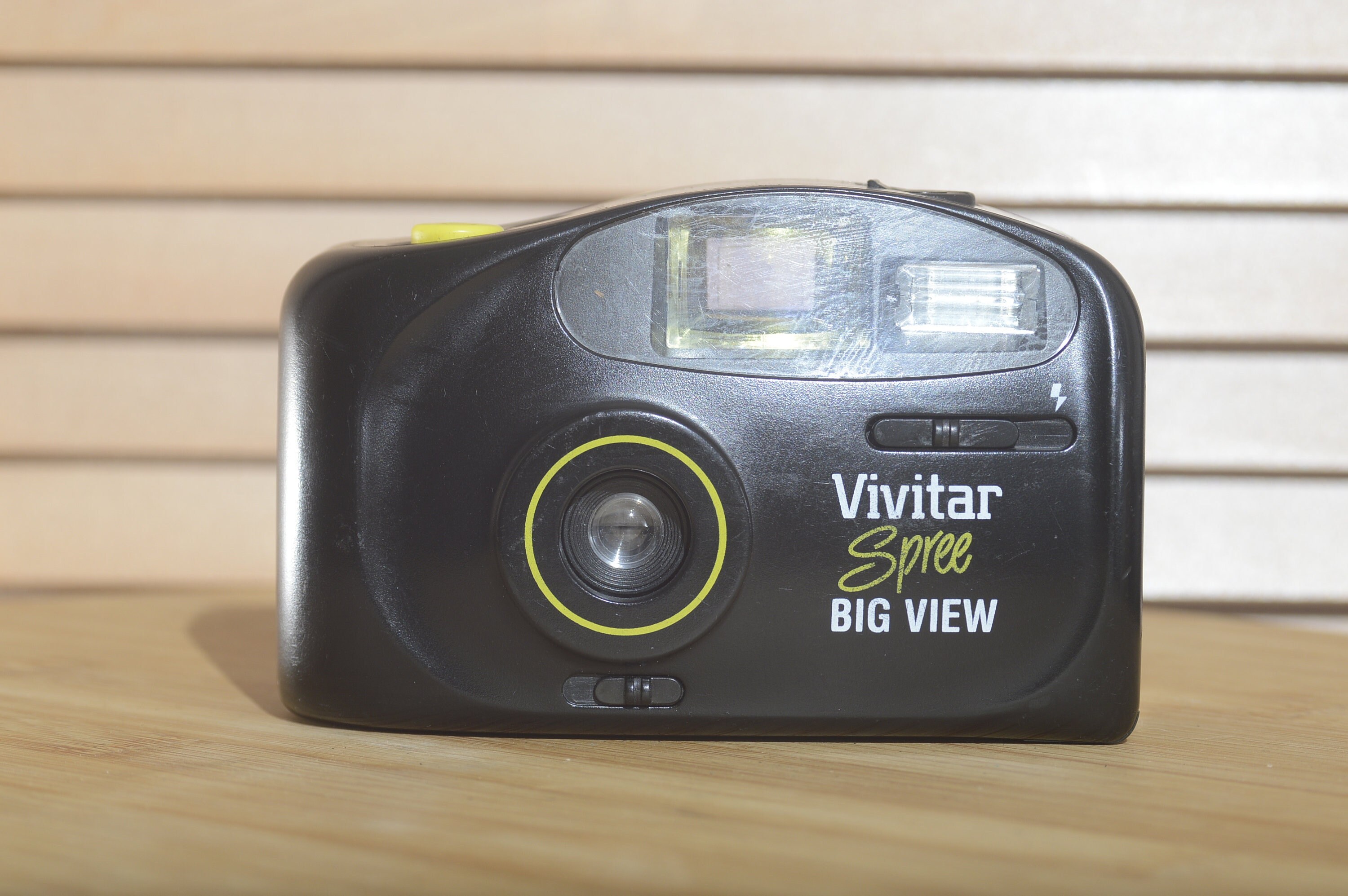 Vivitar Spree Big View 35mm Compact Camera. Super cute vintage point and shoot.