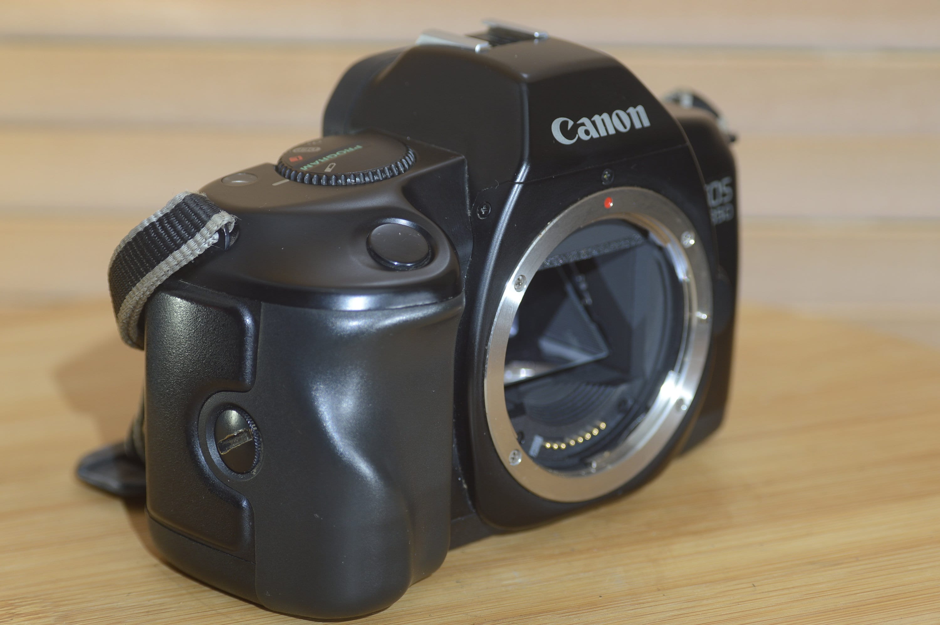Canon Eos 850QD フィルムカメラ35mm Canon EOS 850 35mm SLR Camera. Perfect Camera for EF Lenses