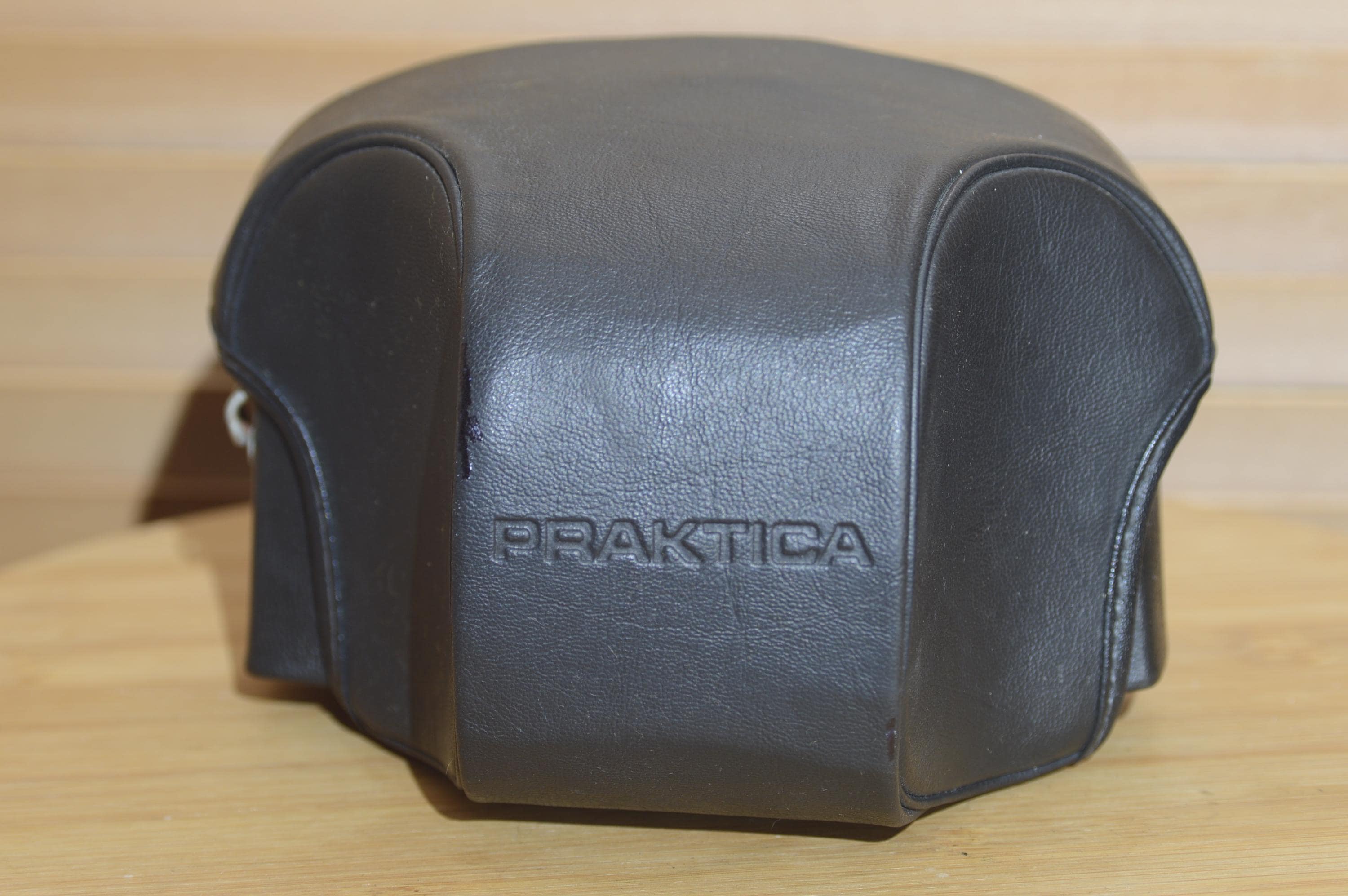 Appareil Photo Praktica Super TL 35mm - Pour Pièces Ou Réparation
