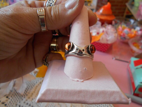 Beautiful Ring-Bling-Classy-Statement-Bug Eyed Fr… - image 4