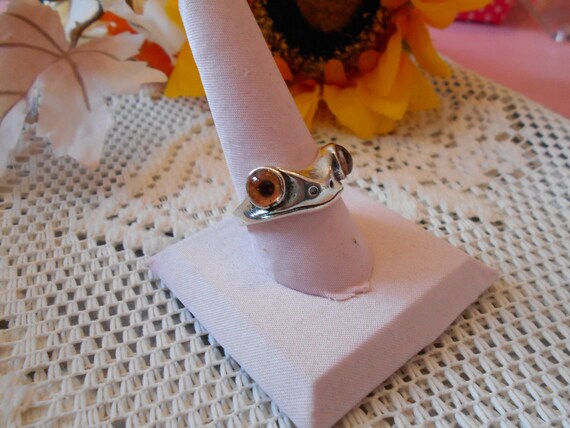 Beautiful Ring-Bling-Classy-Statement-Bug Eyed Fr… - image 2